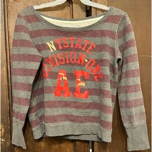 American Eagle gray and maroon  stripped light weight sweater. Size L